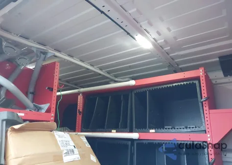 2020 Ram Promaster 1500 Low Roof 136 Wb z USA, uszkodzony, nr VIN 3C6TRVAG1LE135356